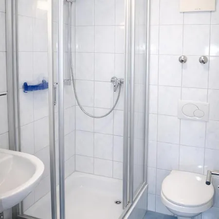 Otel Discovery 3*