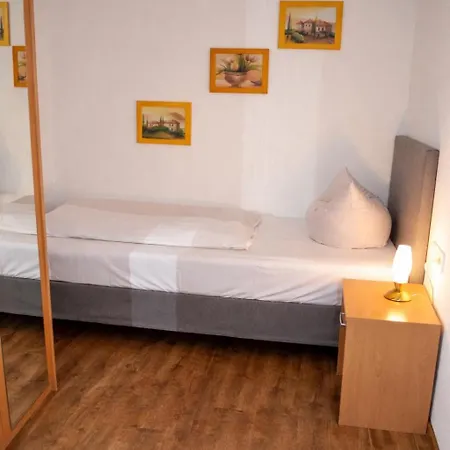 Discovery Szálloda 3*