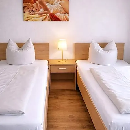 Discovery Hotel 3*