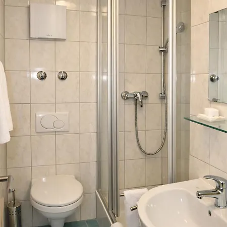 ディスカバリー 3*